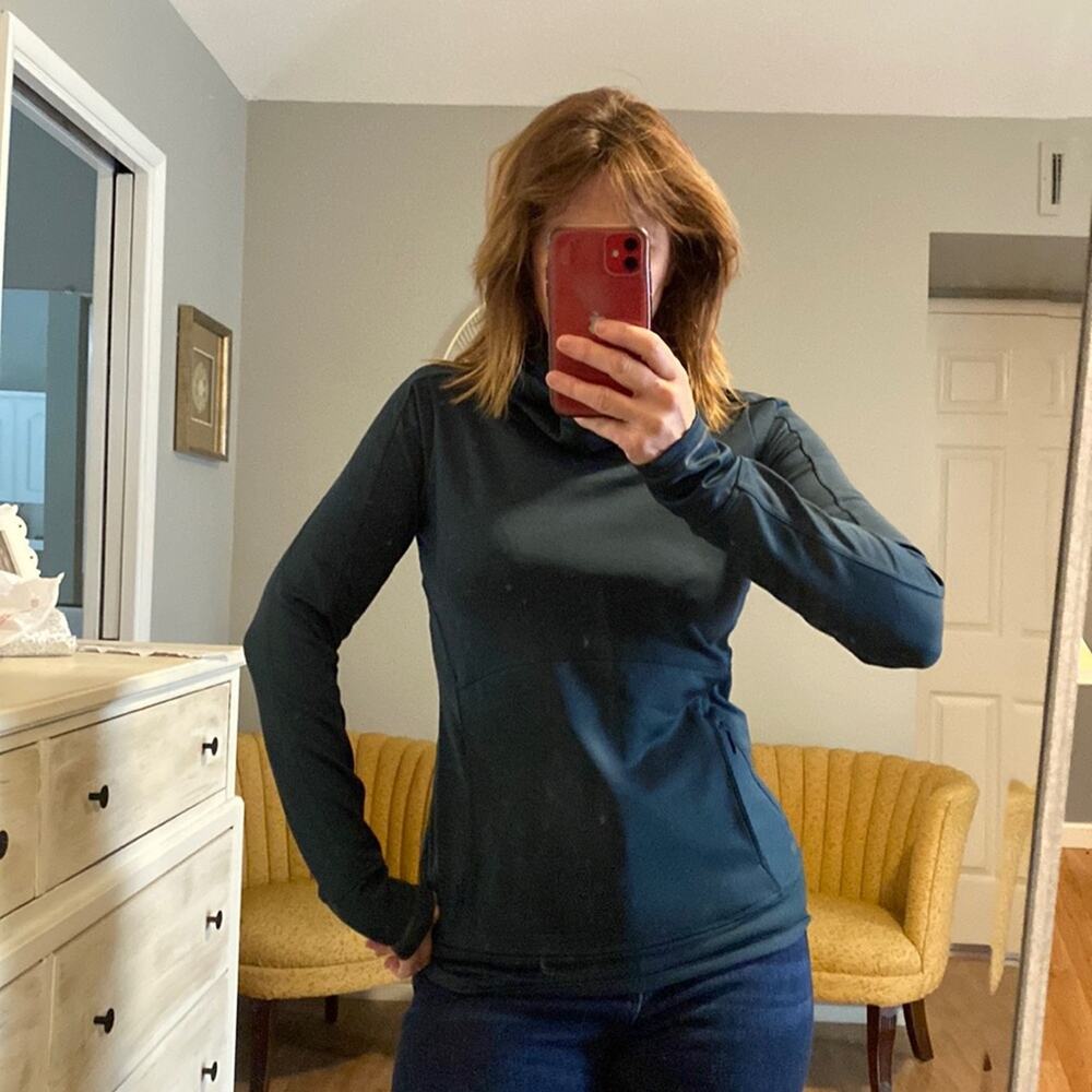 Athleta Pullover Polyester Spandex Hoodie